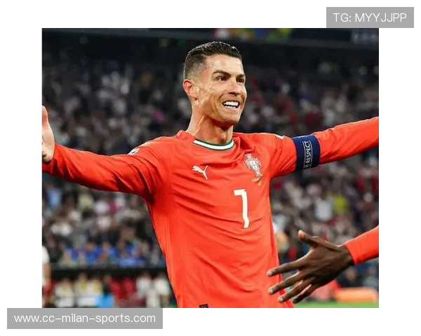 C罗开始学习烹饪，新手厨艺被嘲也被爱